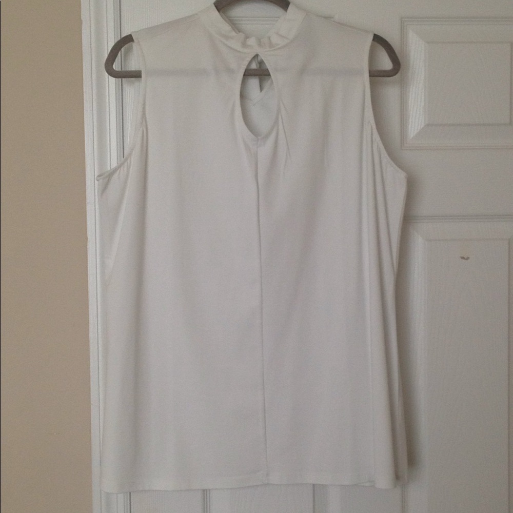Sleeveless top